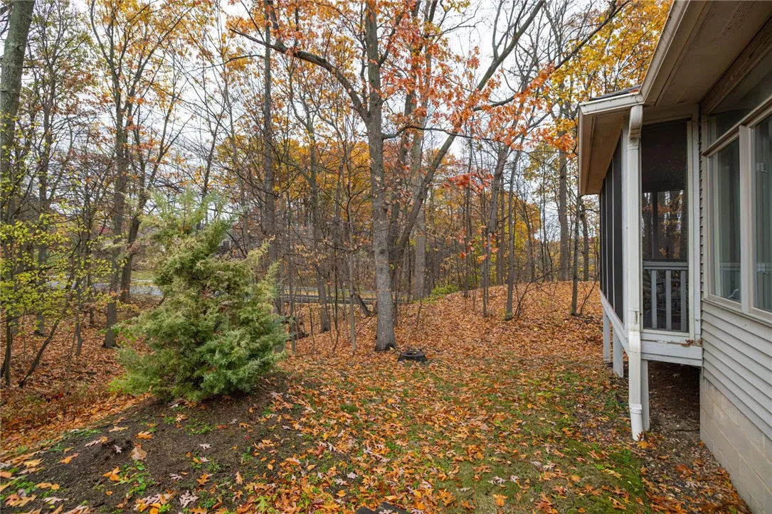 12 Bristol View Drive, Perinton, New York 14450, Perinton, New York 14450, 2 Bedrooms Bedrooms, 9 Rooms Rooms,2 BathroomsBathrooms,Residential,For Sale,12 Bristol View Drive, Perinton, New York 14450,0,R1650545