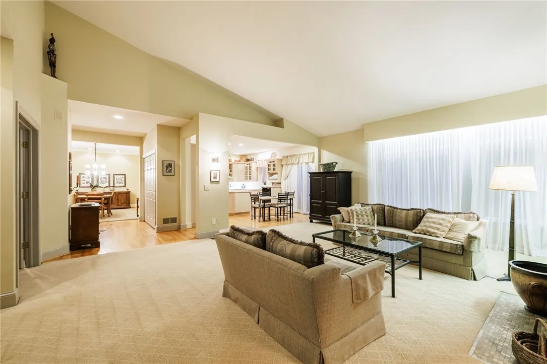 12 Bristol View Drive, Perinton, New York 14450, Perinton, New York 14450, 2 Bedrooms Bedrooms, 9 Rooms Rooms,2 BathroomsBathrooms,Residential,For Sale,12 Bristol View Drive, Perinton, New York 14450,0,R1650545