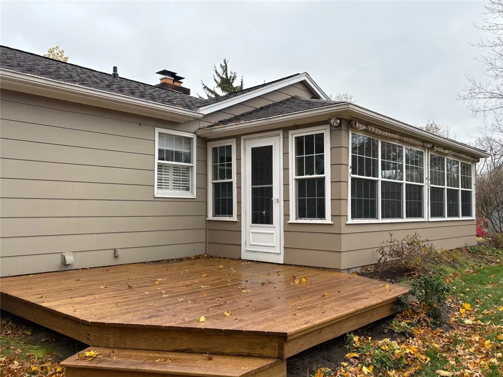 1010 Strong Road, Victor, New York 14564, Victor, New York 14564, 3 Bedrooms Bedrooms, 6 Rooms Rooms,2 BathroomsBathrooms,Residential,For Sale,1010 Strong Road, Victor, New York 14564,0,R1650645