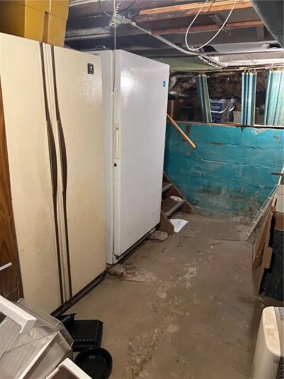 282 Winchester Street, Rochester, New York 14615, Rochester, New York 14615, 2 Bedrooms Bedrooms, 4 Rooms Rooms,1 BathroomBathrooms,Residential,For Sale,282 Winchester Street, Rochester, New York 14615,0,R1650579