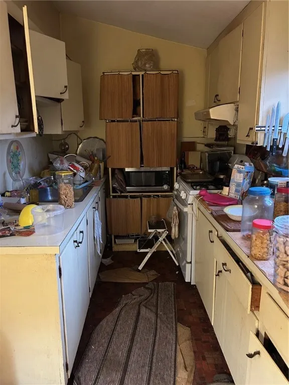 282 Winchester Street, Rochester, New York 14615, Rochester, New York 14615, 2 Bedrooms Bedrooms, 4 Rooms Rooms,1 BathroomBathrooms,Residential,For Sale,282 Winchester Street, Rochester, New York 14615,0,R1650579