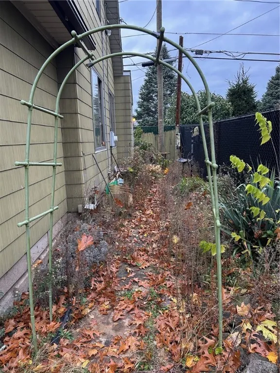 282 Winchester Street, Rochester, New York 14615, Rochester, New York 14615, 2 Bedrooms Bedrooms, 4 Rooms Rooms,1 BathroomBathrooms,Residential,For Sale,282 Winchester Street, Rochester, New York 14615,0,R1650579