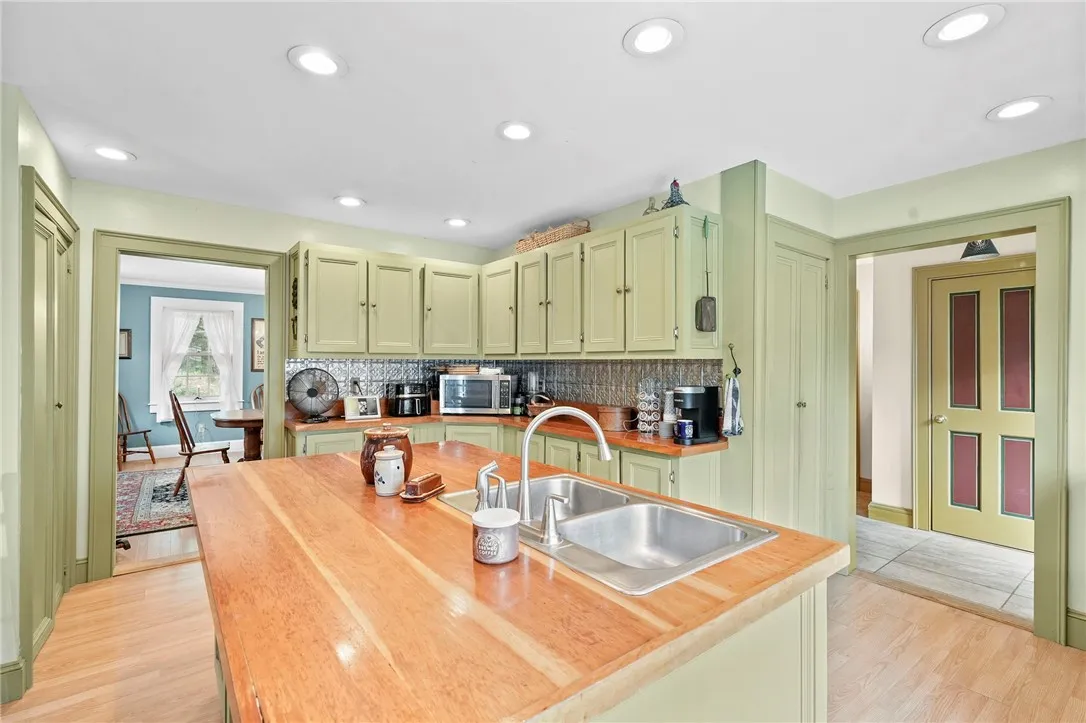 225 Rezen Road, Middlefield, New York 13450, Middlefield, New York 13450, 4 Bedrooms Bedrooms, 10 Rooms Rooms,3 BathroomsBathrooms,Residential,For Sale,225 Rezen Road, Middlefield, New York 13450,0,R1650767