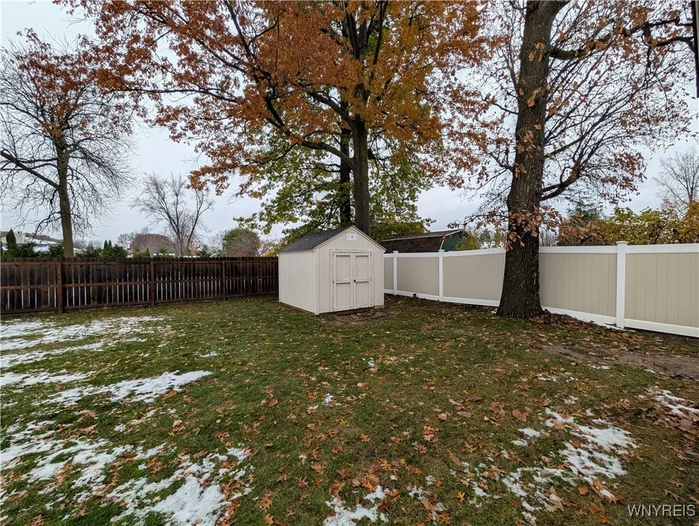 270 Selkirk Drive, North Tonawanda, New York 14120, North Tonawanda, New York 14120, 4 Bedrooms Bedrooms, 9 Rooms Rooms,2 BathroomsBathrooms,Residential Lease,For Rent,270 Selkirk Drive, North Tonawanda, New York 14120,0,B1650657