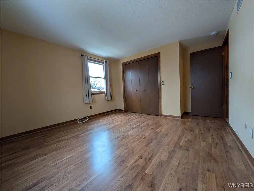 270 Selkirk Drive, North Tonawanda, New York 14120, North Tonawanda, New York 14120, 4 Bedrooms Bedrooms, 9 Rooms Rooms,2 BathroomsBathrooms,Residential Lease,For Rent,270 Selkirk Drive, North Tonawanda, New York 14120,0,B1650657