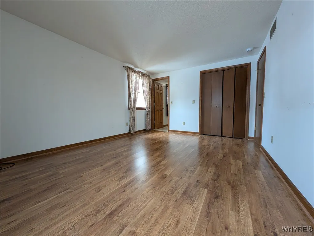 270 Selkirk Drive, North Tonawanda, New York 14120, North Tonawanda, New York 14120, 4 Bedrooms Bedrooms, 9 Rooms Rooms,2 BathroomsBathrooms,Residential Lease,For Rent,270 Selkirk Drive, North Tonawanda, New York 14120,0,B1650657