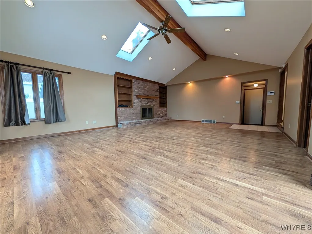270 Selkirk Drive, North Tonawanda, New York 14120, North Tonawanda, New York 14120, 4 Bedrooms Bedrooms, 9 Rooms Rooms,2 BathroomsBathrooms,Residential Lease,For Rent,270 Selkirk Drive, North Tonawanda, New York 14120,0,B1650657