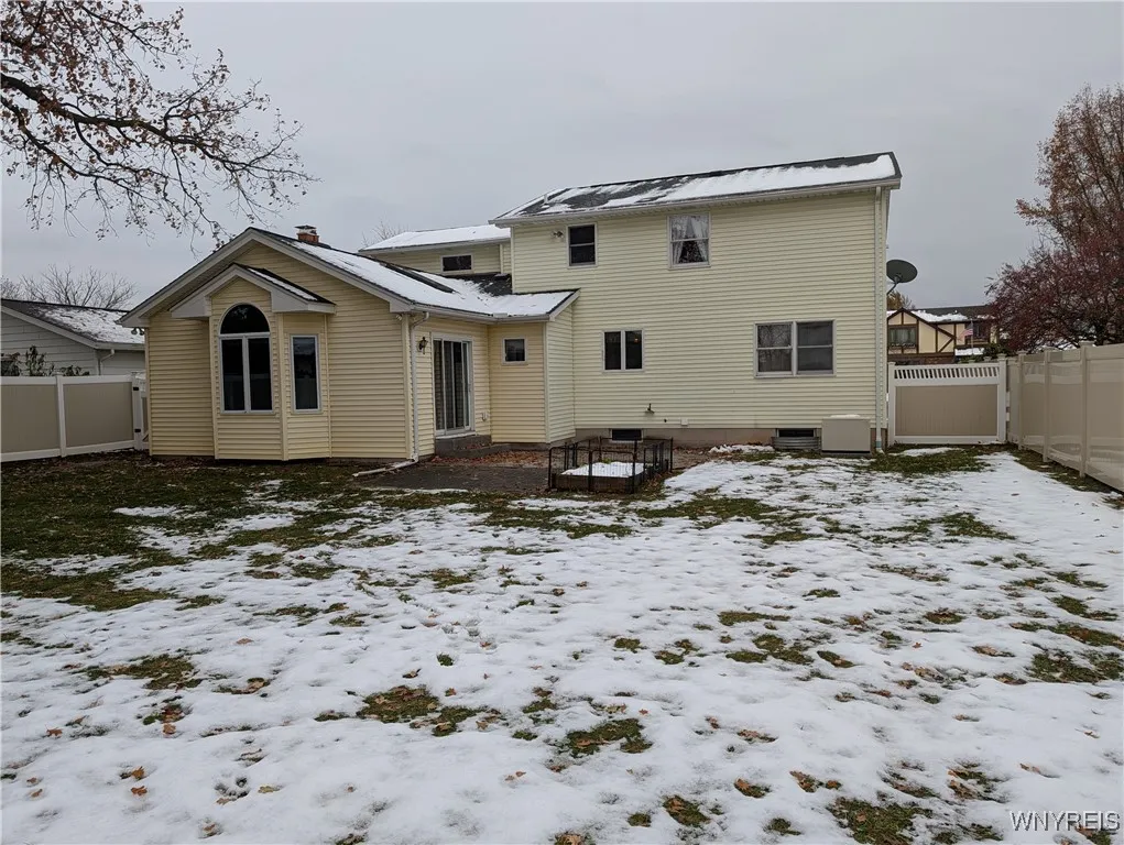 270 Selkirk Drive, North Tonawanda, New York 14120, North Tonawanda, New York 14120, 4 Bedrooms Bedrooms, 9 Rooms Rooms,2 BathroomsBathrooms,Residential Lease,For Rent,270 Selkirk Drive, North Tonawanda, New York 14120,0,B1650657