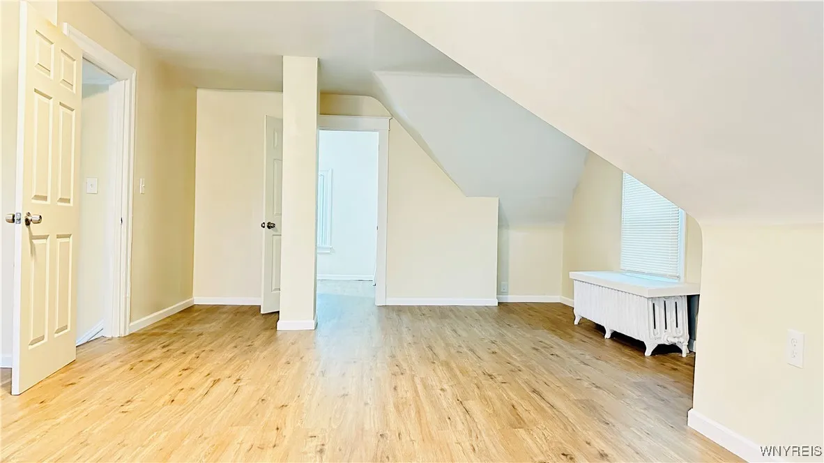 701 Cedar Avenue, Niagara Falls, New York 14301, Niagara Falls, New York 14301, 4 Bedrooms Bedrooms, 9 Rooms Rooms,1 BathroomBathrooms,Residential Lease,For Rent,701 Cedar Avenue, Niagara Falls, New York 14301,0,B1650752