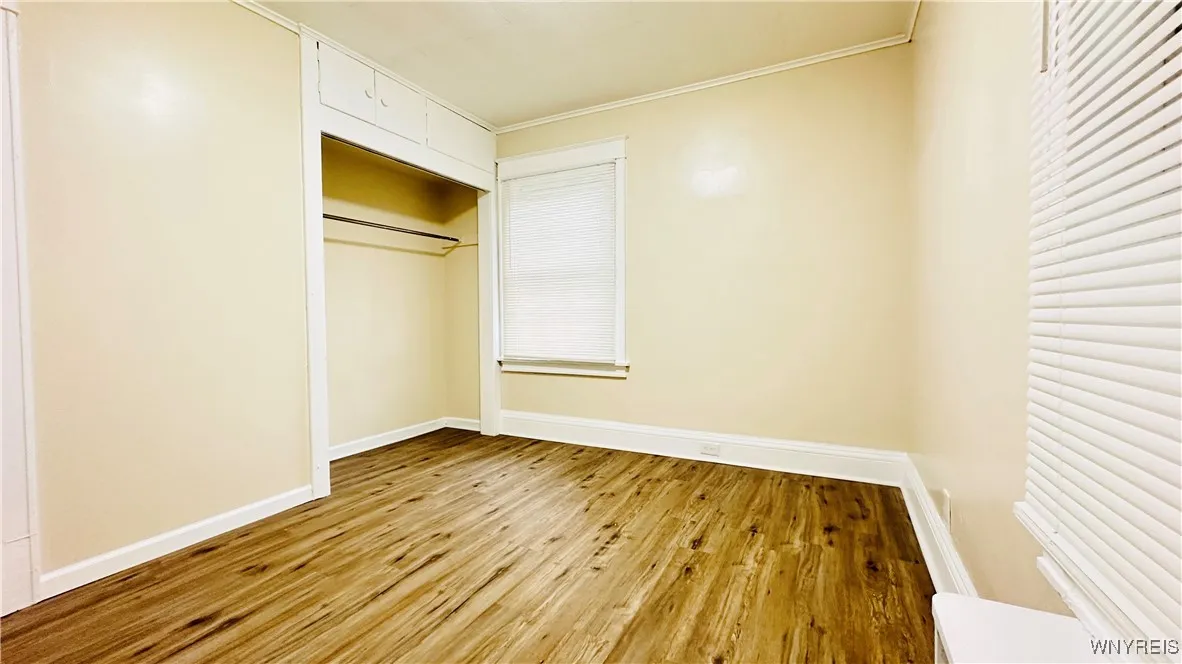 701 Cedar Avenue, Niagara Falls, New York 14301, Niagara Falls, New York 14301, 4 Bedrooms Bedrooms, 9 Rooms Rooms,1 BathroomBathrooms,Residential Lease,For Rent,701 Cedar Avenue, Niagara Falls, New York 14301,0,B1650752