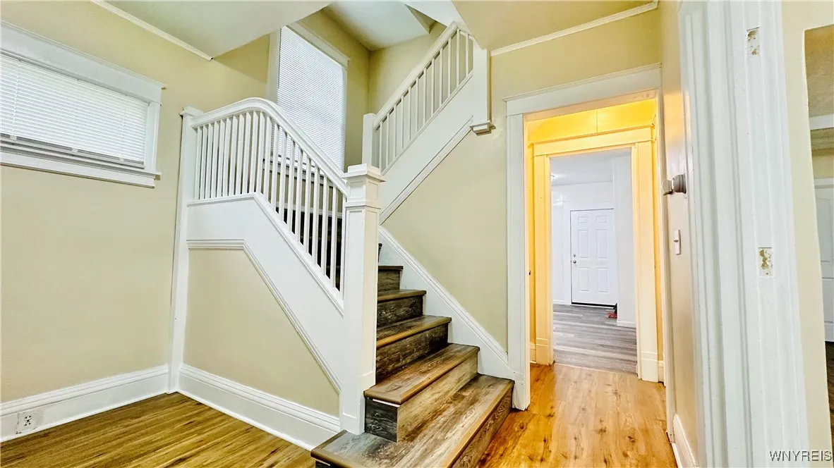 701 Cedar Avenue, Niagara Falls, New York 14301, Niagara Falls, New York 14301, 4 Bedrooms Bedrooms, 9 Rooms Rooms,1 BathroomBathrooms,Residential Lease,For Rent,701 Cedar Avenue, Niagara Falls, New York 14301,0,B1650752