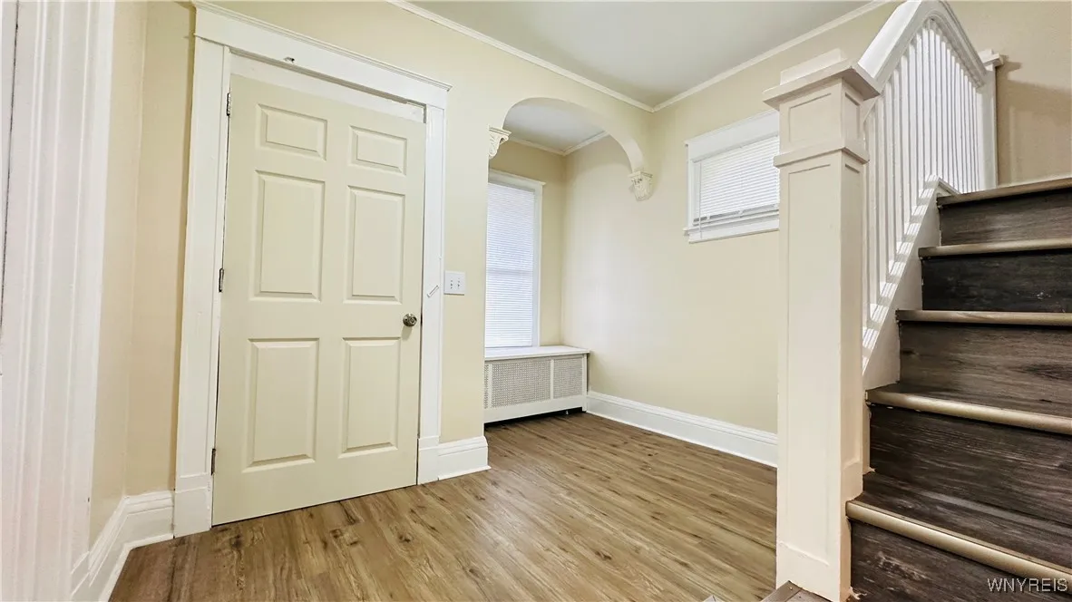 701 Cedar Avenue, Niagara Falls, New York 14301, Niagara Falls, New York 14301, 4 Bedrooms Bedrooms, 9 Rooms Rooms,1 BathroomBathrooms,Residential Lease,For Rent,701 Cedar Avenue, Niagara Falls, New York 14301,0,B1650752