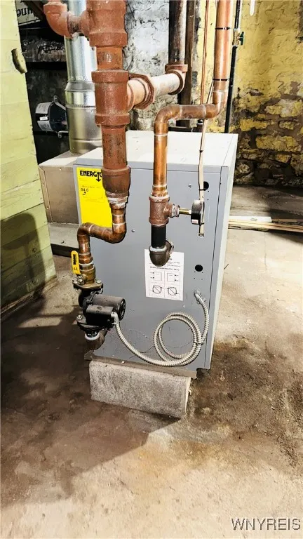 701 Cedar Avenue, Niagara Falls, New York 14301, Niagara Falls, New York 14301, 4 Bedrooms Bedrooms, 9 Rooms Rooms,1 BathroomBathrooms,Residential Lease,For Rent,701 Cedar Avenue, Niagara Falls, New York 14301,0,B1650752