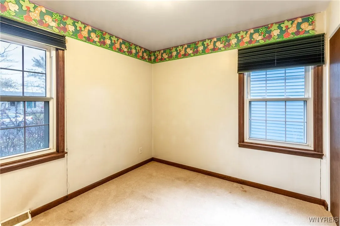 82 Penarrow Drive, Tonawanda, New York 14150, Tonawanda, New York 14150, 3 Bedrooms Bedrooms, 5 Rooms Rooms,1 BathroomBathrooms,Residential,For Sale,82 Penarrow Drive, Tonawanda, New York 14150,0,B1647519