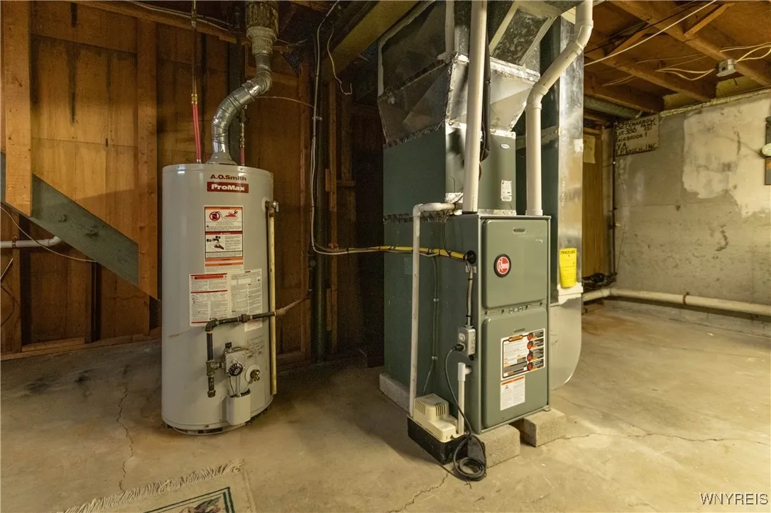 82 Penarrow Drive, Tonawanda, New York 14150, Tonawanda, New York 14150, 3 Bedrooms Bedrooms, 5 Rooms Rooms,1 BathroomBathrooms,Residential,For Sale,82 Penarrow Drive, Tonawanda, New York 14150,0,B1647519