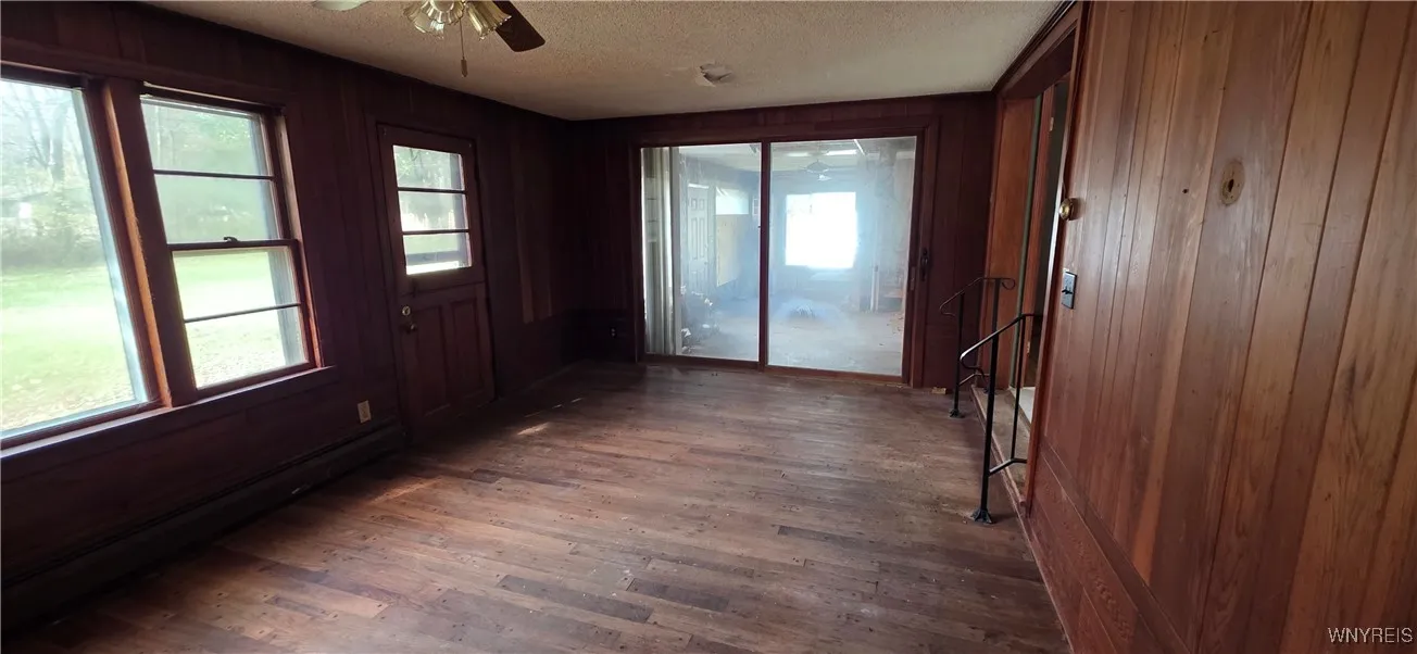 4610 Christian Drive, Clarence, New York 14031, Clarence, New York 14031, 3 Bedrooms Bedrooms, 6 Rooms Rooms,2 BathroomsBathrooms,Residential,For Sale,4610 Christian Drive, Clarence, New York 14031,0,B1649525