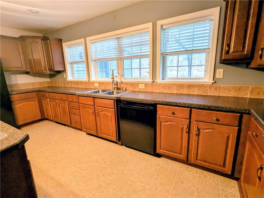 232 Canal Street, Montour, New York 14865, Montour, New York 14865, 3 Bedrooms Bedrooms, 9 Rooms Rooms,2 BathroomsBathrooms,Residential,For Sale,232 Canal Street, Montour, New York 14865,0,R1650703