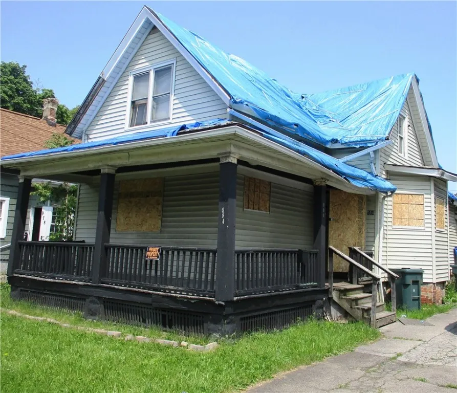 984 Clifford Avenue, Rochester, New York 14621, Rochester, New York 14621, 4 Bedrooms Bedrooms, 7 Rooms Rooms,1 BathroomBathrooms,Residential,For Sale,984 Clifford Avenue, Rochester, New York 14621,0,R1650734