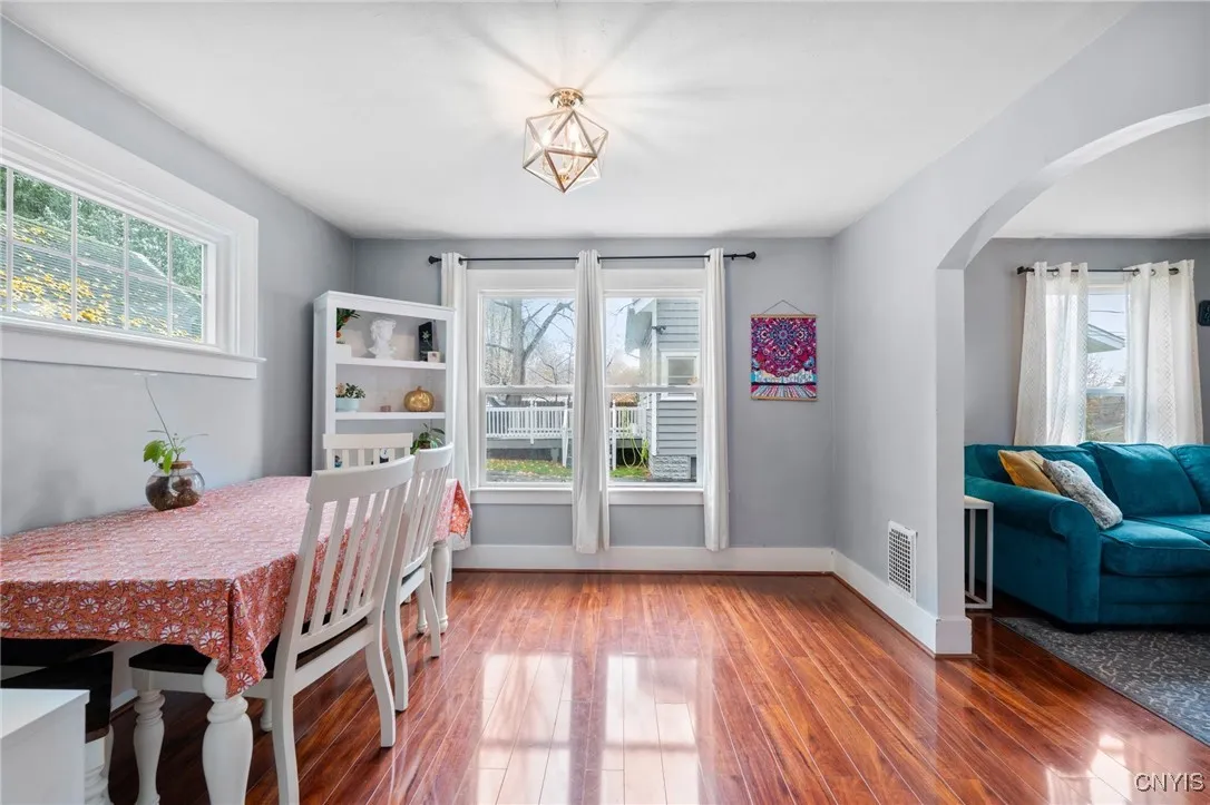 209 Mackay Avenue, Camillus, New York 13219, Camillus, New York 13219, 4 Bedrooms Bedrooms, 8 Rooms Rooms,2 BathroomsBathrooms,Residential,For Sale,209 Mackay Avenue, Camillus, New York 13219,0,S1650348
