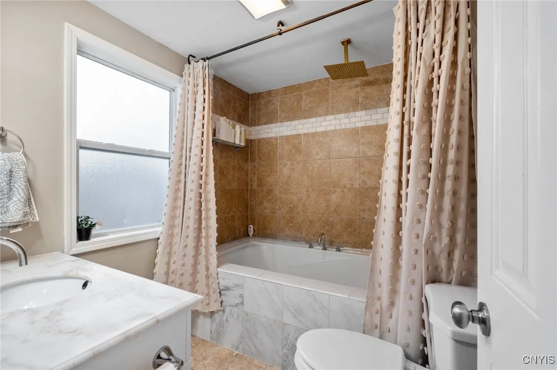 209 Mackay Avenue, Camillus, New York 13219, Camillus, New York 13219, 4 Bedrooms Bedrooms, 8 Rooms Rooms,2 BathroomsBathrooms,Residential,For Sale,209 Mackay Avenue, Camillus, New York 13219,0,S1650348