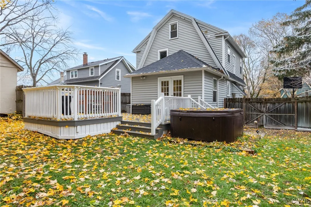 209 Mackay Avenue, Camillus, New York 13219, Camillus, New York 13219, 4 Bedrooms Bedrooms, 8 Rooms Rooms,2 BathroomsBathrooms,Residential,For Sale,209 Mackay Avenue, Camillus, New York 13219,0,S1650348