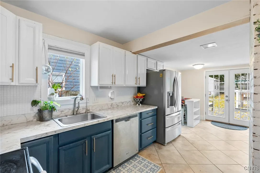 209 Mackay Avenue, Camillus, New York 13219, Camillus, New York 13219, 4 Bedrooms Bedrooms, 8 Rooms Rooms,2 BathroomsBathrooms,Residential,For Sale,209 Mackay Avenue, Camillus, New York 13219,0,S1650348