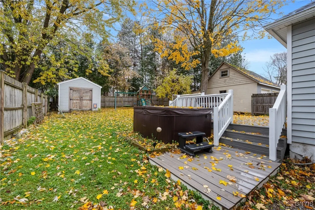 209 Mackay Avenue, Camillus, New York 13219, Camillus, New York 13219, 4 Bedrooms Bedrooms, 8 Rooms Rooms,2 BathroomsBathrooms,Residential,For Sale,209 Mackay Avenue, Camillus, New York 13219,0,S1650348