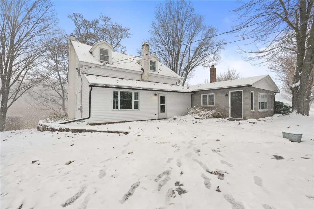 8048 Lasher Road, Throop, New York 13140, Throop, New York 13140, 3 Bedrooms Bedrooms, 8 Rooms Rooms,3 BathroomsBathrooms,Residential,For Sale,8048 Lasher Road, Throop, New York 13140,0,R1645130