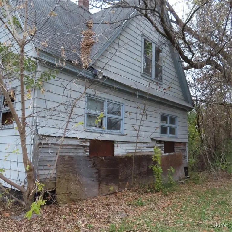 632 West Newell Street, Syracuse, New York 13205, Syracuse, New York 13205, 3 Bedrooms Bedrooms, 6 Rooms Rooms,1 BathroomBathrooms,Residential,For Sale,632 West Newell Street, Syracuse, New York 13205,0,S1649718