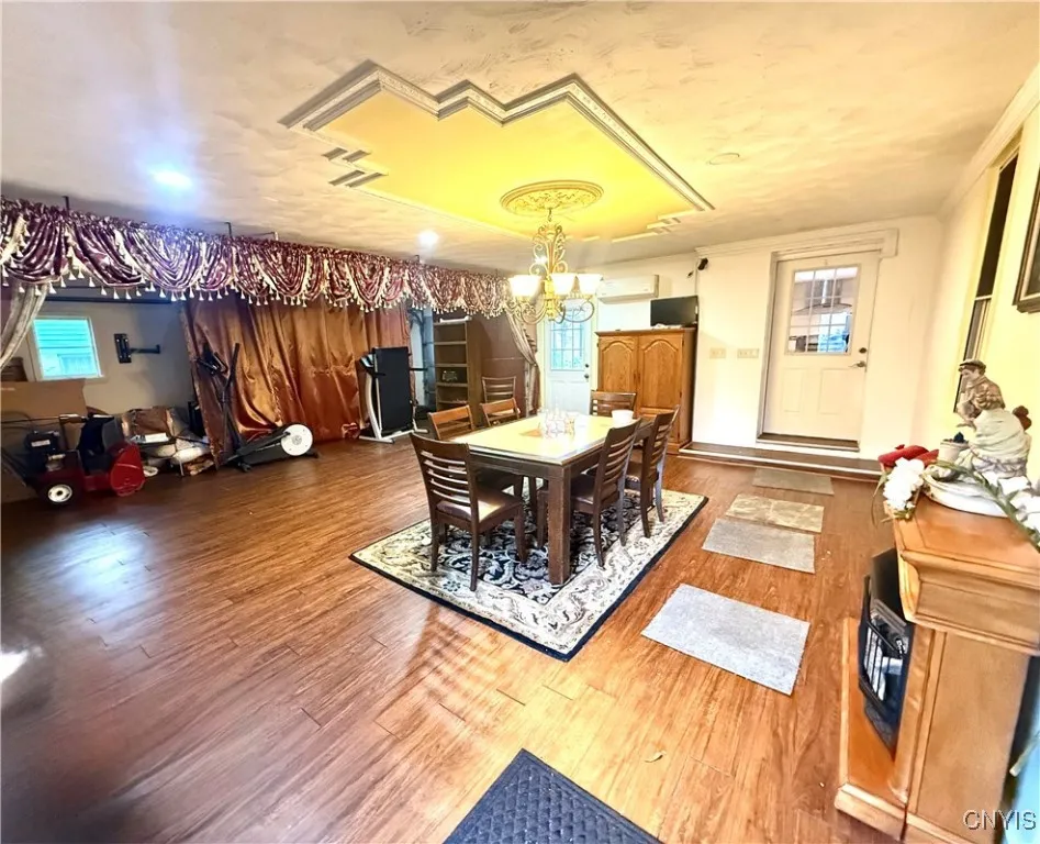 222 East Seneca, Syracuse, New York 13205, Syracuse, New York 13205, 5 Bedrooms Bedrooms, 9 Rooms Rooms,2 BathroomsBathrooms,Residential Lease,For Rent,222 East Seneca, Syracuse, New York 13205,0,S1650437