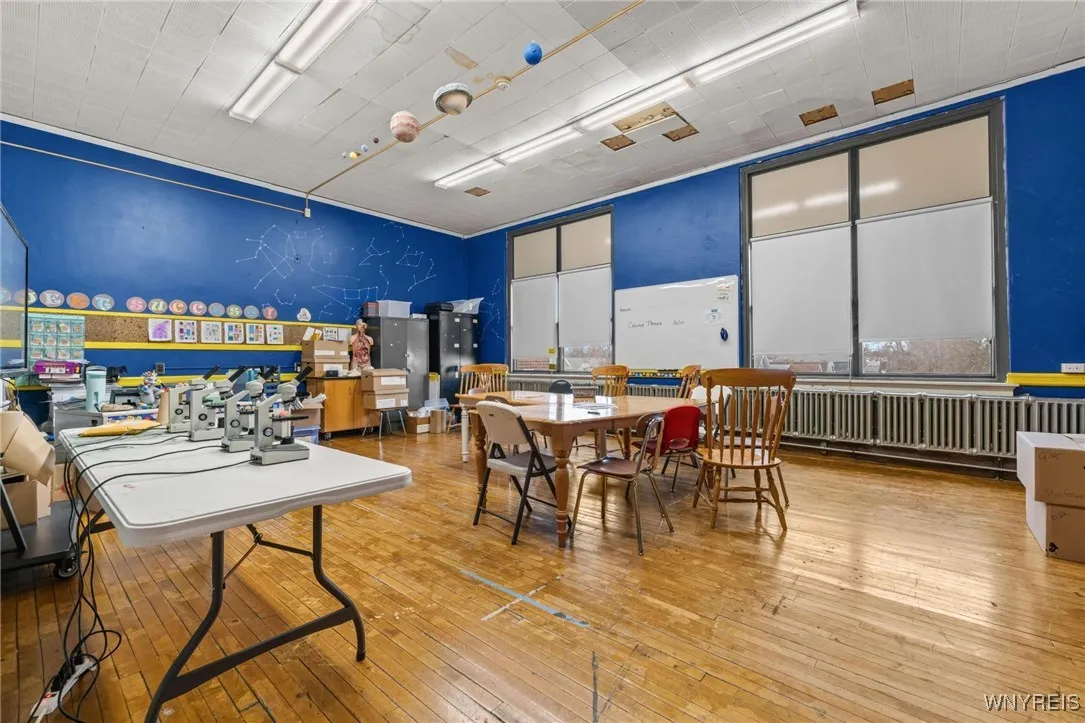 21 Davidson Avenue, Buffalo, New York 14215, Buffalo, New York 14215, ,Commercial Sale,For Sale,21 Davidson Avenue, Buffalo, New York 14215,0,B1637034