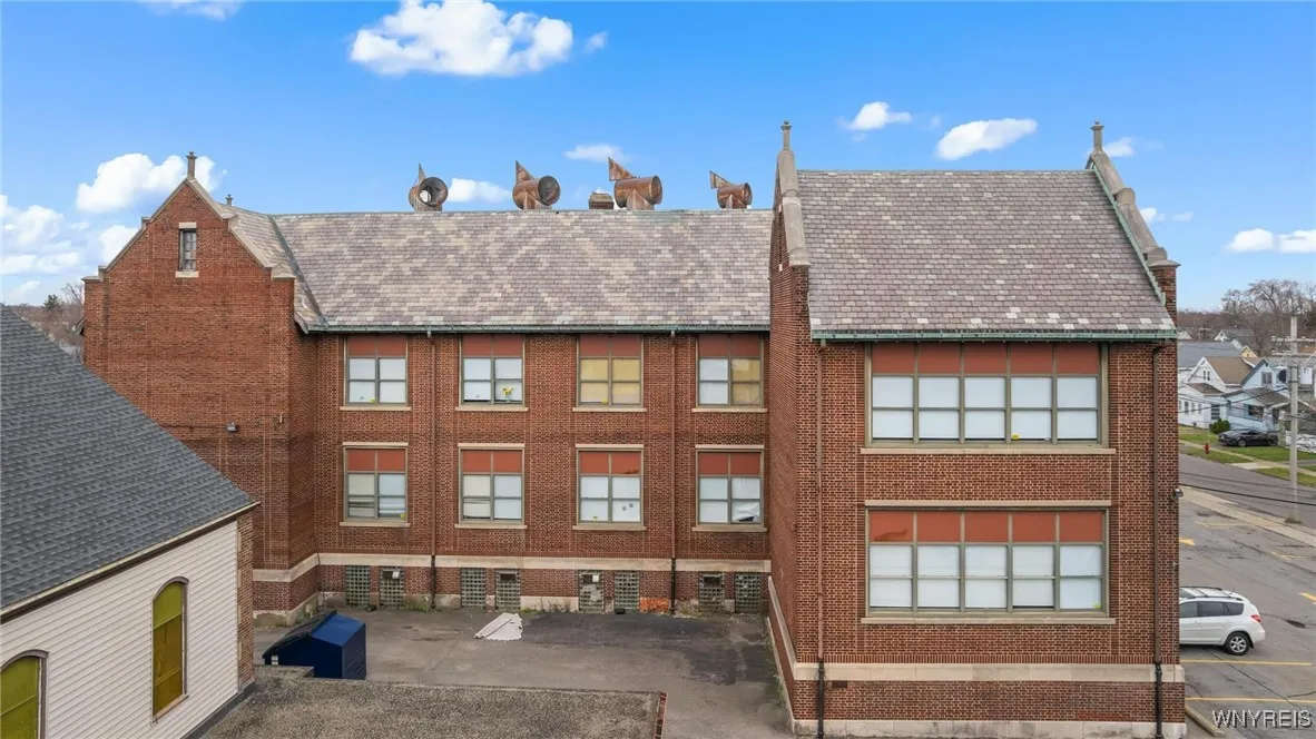 21 Davidson Avenue, Buffalo, New York 14215, Buffalo, New York 14215, ,Commercial Sale,For Sale,21 Davidson Avenue, Buffalo, New York 14215,0,B1637034