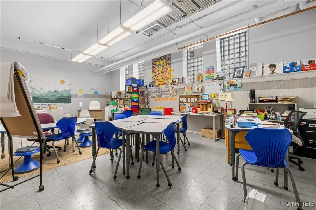 21 Davidson Avenue, Buffalo, New York 14215, Buffalo, New York 14215, ,Commercial Sale,For Sale,21 Davidson Avenue, Buffalo, New York 14215,0,B1637034