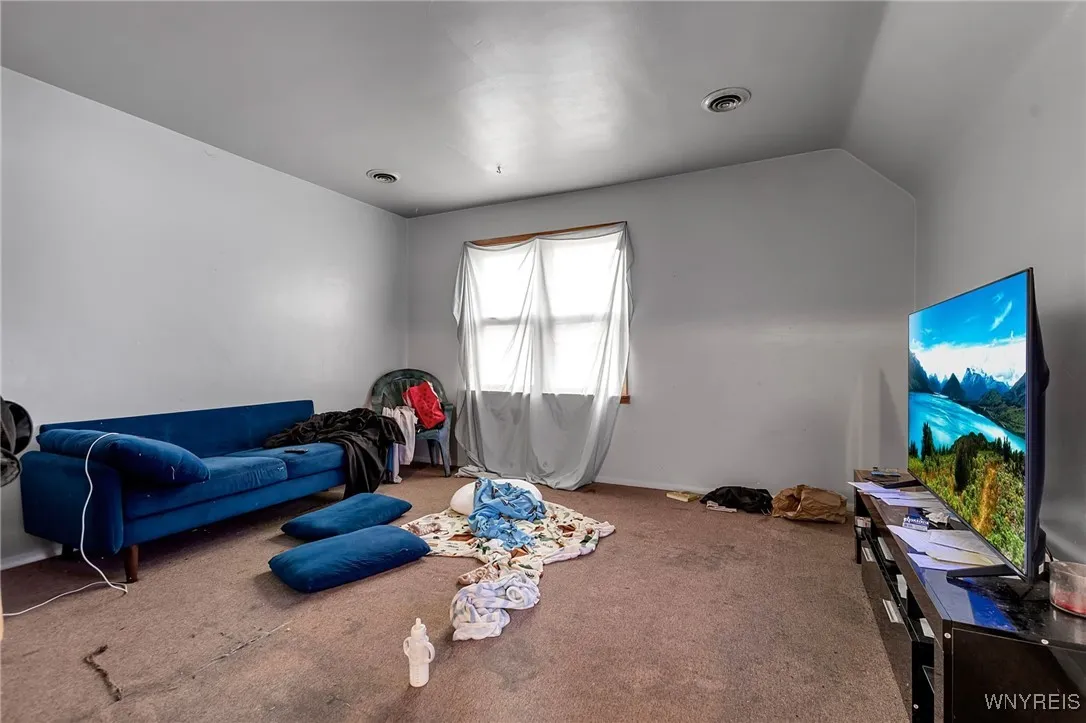 62 Pine Ridge Road, Cheektowaga, New York 14211, Cheektowaga, New York 14211, 4 Bedrooms Bedrooms, ,2 BathroomsBathrooms,Residential,For Sale,62 Pine Ridge Road, Cheektowaga, New York 14211,0,B1650697