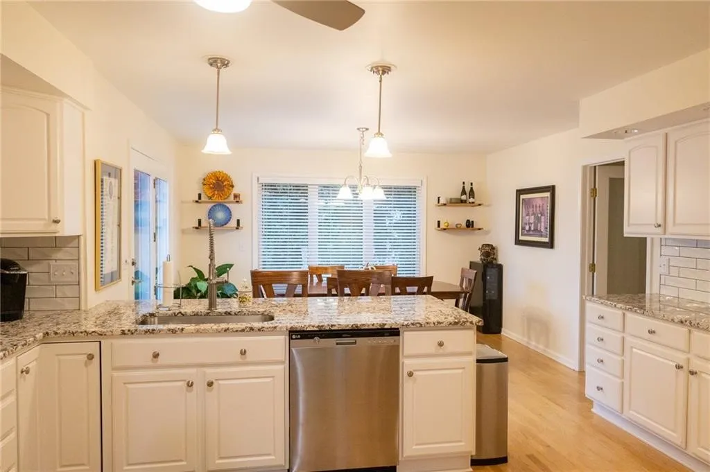 9 Folkestone Lane, Penfield, New York 14526, Penfield, New York 14526, 4 Bedrooms Bedrooms, 9 Rooms Rooms,3 BathroomsBathrooms,Residential,For Sale,9 Folkestone Lane, Penfield, New York 14526,0,R1650791