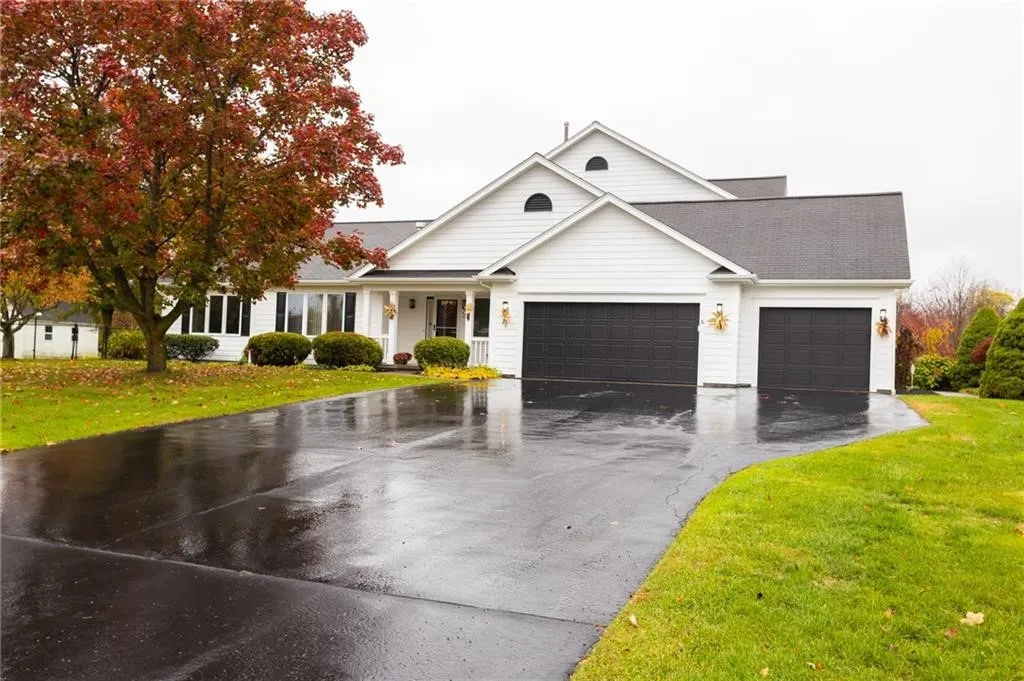 9 Folkestone Lane, Penfield, New York 14526, Penfield, New York 14526, 4 Bedrooms Bedrooms, 9 Rooms Rooms,3 BathroomsBathrooms,Residential,For Sale,9 Folkestone Lane, Penfield, New York 14526,0,R1650791