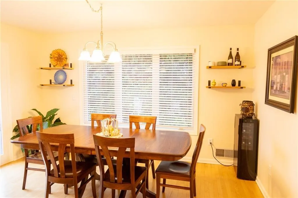 9 Folkestone Lane, Penfield, New York 14526, Penfield, New York 14526, 4 Bedrooms Bedrooms, 9 Rooms Rooms,3 BathroomsBathrooms,Residential,For Sale,9 Folkestone Lane, Penfield, New York 14526,0,R1650791