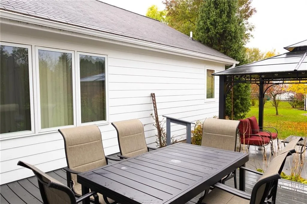 9 Folkestone Lane, Penfield, New York 14526, Penfield, New York 14526, 4 Bedrooms Bedrooms, 9 Rooms Rooms,3 BathroomsBathrooms,Residential,For Sale,9 Folkestone Lane, Penfield, New York 14526,0,R1650791