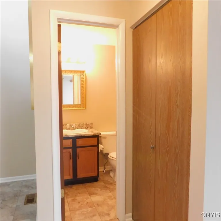 8525 Sextant Drive, Clay, New York 13027, Clay, New York 13027, 2 Bedrooms Bedrooms, 6 Rooms Rooms,1 BathroomBathrooms,Residential Lease,For Rent,8525 Sextant Drive, Clay, New York 13027,0,S1650785