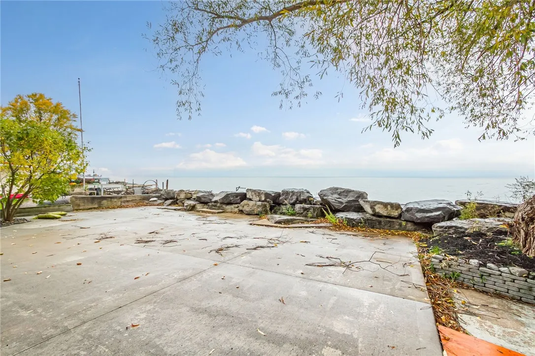 72 Lake Shore Drive, Greece, New York 14468, Greece, New York 14468, 4 Bedrooms Bedrooms, 9 Rooms Rooms,2 BathroomsBathrooms,Residential,For Sale,72 Lake Shore Drive, Greece, New York 14468,0,R1650301