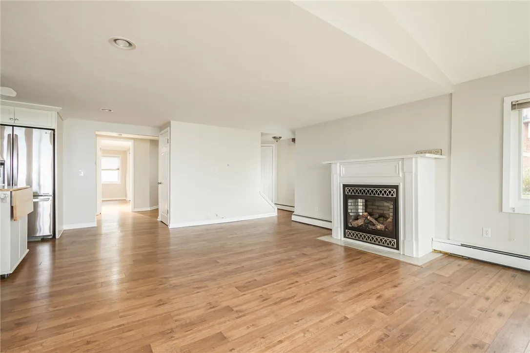 72 Lake Shore Drive, Greece, New York 14468, Greece, New York 14468, 4 Bedrooms Bedrooms, 9 Rooms Rooms,2 BathroomsBathrooms,Residential,For Sale,72 Lake Shore Drive, Greece, New York 14468,0,R1650301