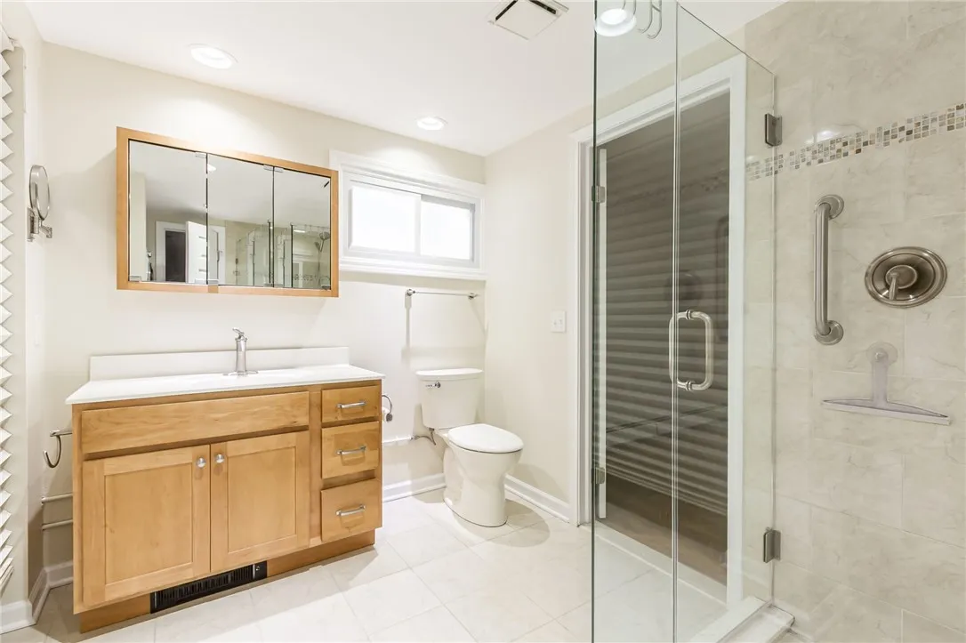 72 Lake Shore Drive, Greece, New York 14468, Greece, New York 14468, 4 Bedrooms Bedrooms, 9 Rooms Rooms,2 BathroomsBathrooms,Residential,For Sale,72 Lake Shore Drive, Greece, New York 14468,0,R1650301