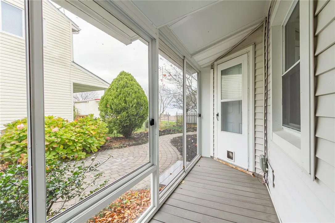 72 Lake Shore Drive, Greece, New York 14468, Greece, New York 14468, 4 Bedrooms Bedrooms, 9 Rooms Rooms,2 BathroomsBathrooms,Residential,For Sale,72 Lake Shore Drive, Greece, New York 14468,0,R1650301