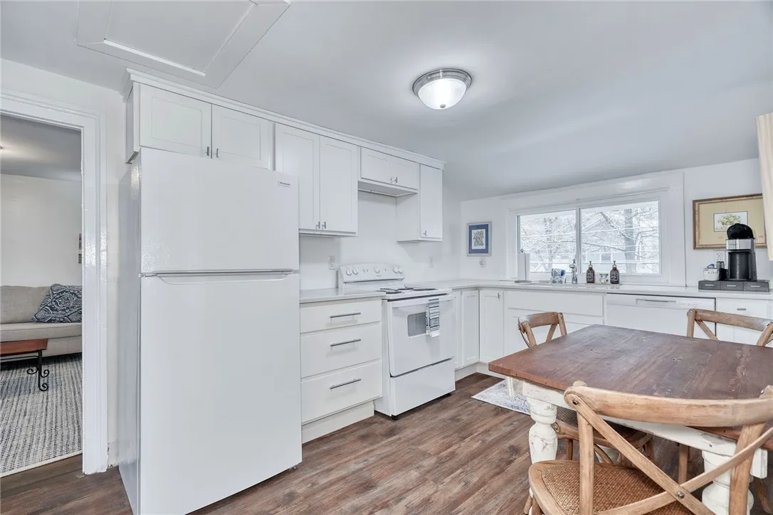 46 East Avenue, Naples, New York 14512, Naples, New York 14512, 4 Bedrooms Bedrooms, 11 Rooms Rooms,4 BathroomsBathrooms,Residential,For Sale,46 East Avenue, Naples, New York 14512,0,R1648292