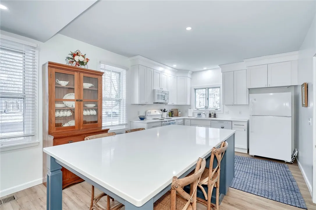 46 East Avenue, Naples, New York 14512, Naples, New York 14512, 4 Bedrooms Bedrooms, 11 Rooms Rooms,4 BathroomsBathrooms,Residential,For Sale,46 East Avenue, Naples, New York 14512,0,R1648292