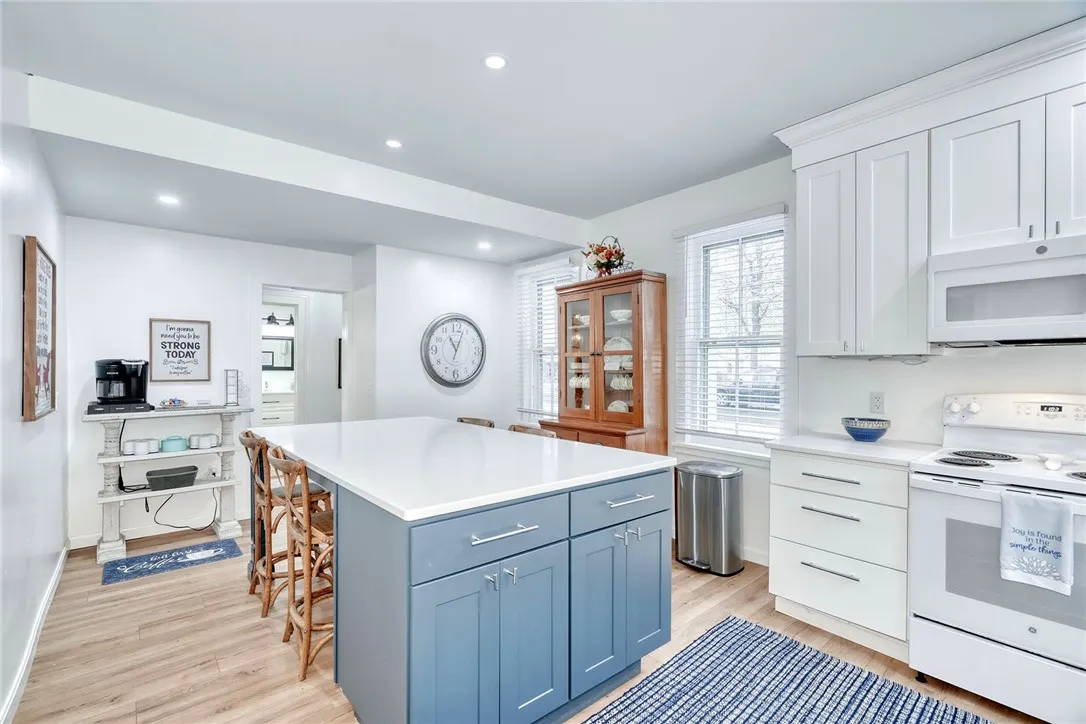 46 East Avenue, Naples, New York 14512, Naples, New York 14512, 4 Bedrooms Bedrooms, 11 Rooms Rooms,4 BathroomsBathrooms,Residential,For Sale,46 East Avenue, Naples, New York 14512,0,R1648292