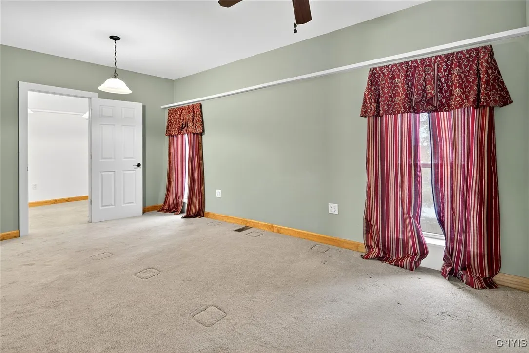 Upstairs primary bedroom