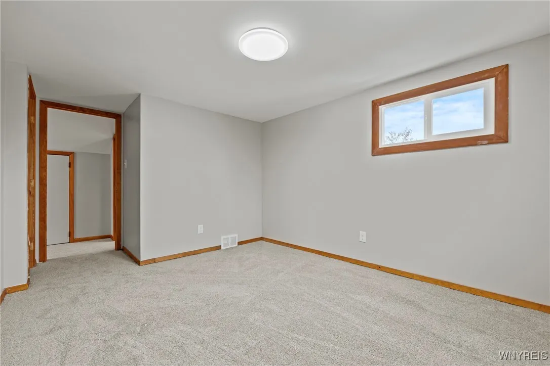 380 Roncroff Drive, North Tonawanda, New York 1412, North Tonawanda, New York 14120, 5 Bedrooms Bedrooms, 9 Rooms Rooms,2 BathroomsBathrooms,Residential,For Sale,380 Roncroff Drive, North Tonawanda, New York 1412,0,B1649262