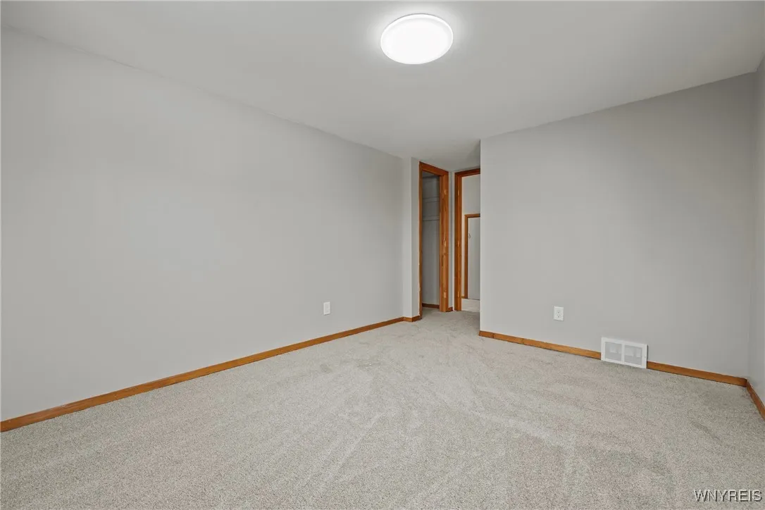 380 Roncroff Drive, North Tonawanda, New York 1412, North Tonawanda, New York 14120, 5 Bedrooms Bedrooms, 9 Rooms Rooms,2 BathroomsBathrooms,Residential,For Sale,380 Roncroff Drive, North Tonawanda, New York 1412,0,B1649262