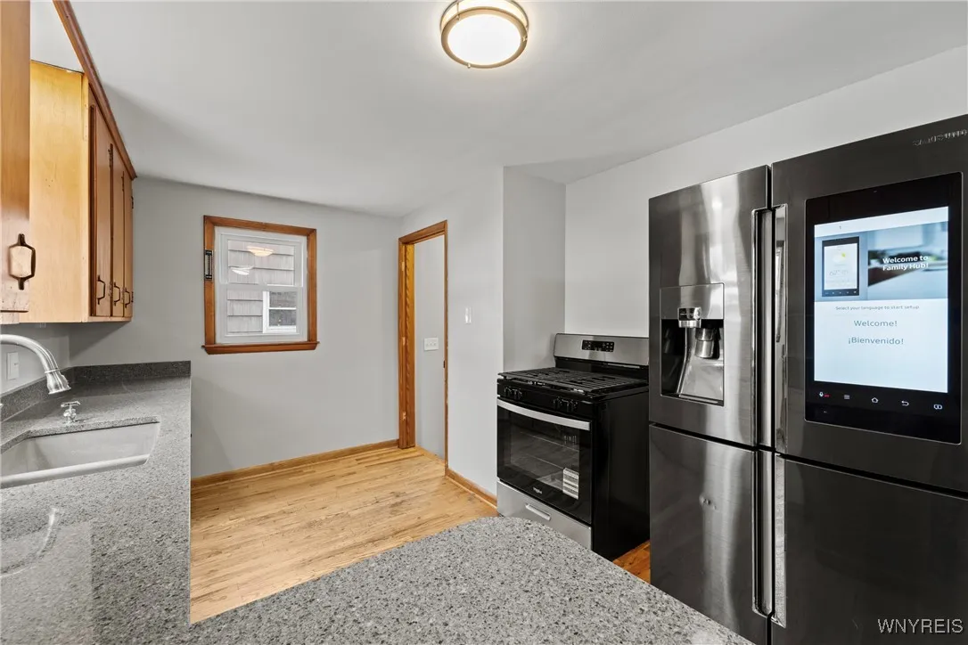 380 Roncroff Drive, North Tonawanda, New York 1412, North Tonawanda, New York 14120, 5 Bedrooms Bedrooms, 9 Rooms Rooms,2 BathroomsBathrooms,Residential,For Sale,380 Roncroff Drive, North Tonawanda, New York 1412,0,B1649262